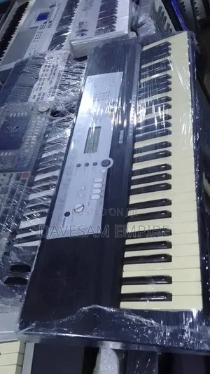 Super Clean Direct UK Used Yamaha YPT 200