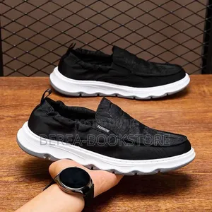 Classic Men's Sneakers