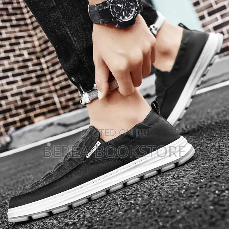 Classic Men's Sneakers