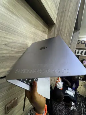 Laptop Apple MacBook Pro 2019 8GB Intel Core i5 SSD 128GB
