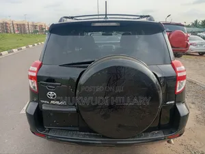 Toyota RAV4 2010 Black