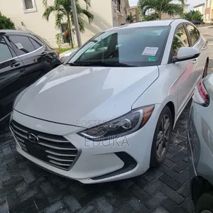 Hyundai Elantra SE 2018 White