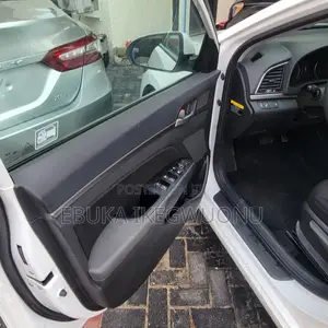 Hyundai Elantra SE 2018 White