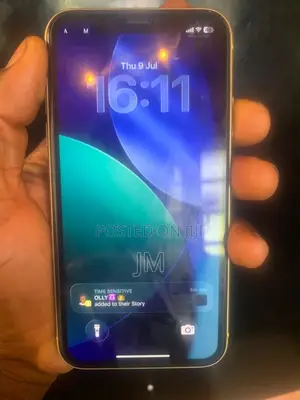 Apple iPhone 11 64 GB Yellow