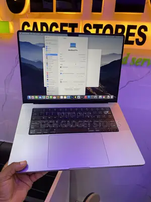 Laptop Apple MacBook Pro 2021 M1 16GB Apple M1 Pro SSD 512GB