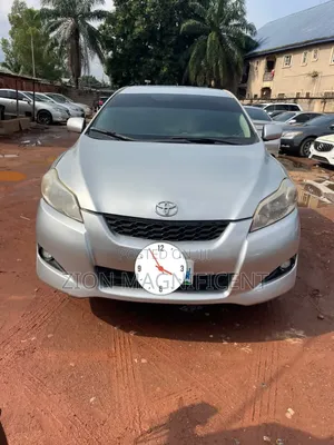 Toyota Matrix 2010 Silver