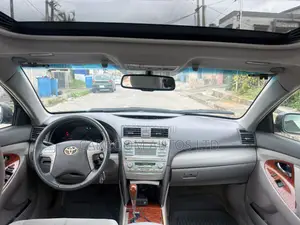 Toyota Camry XLE 4dr Sedan (2.4L 4cyl 5A) 2009 Gray