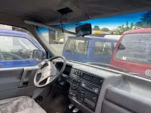 Volkswagen Transporter 2004 Blue
