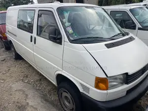 Volkswagen Transporter 2004 White