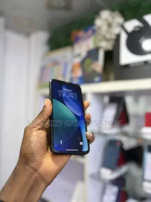 Apple iPhone 11 64 GB Black