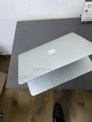 Laptop Apple MacBook Pro 2015 8GB Intel Core i5 SSD 128GB