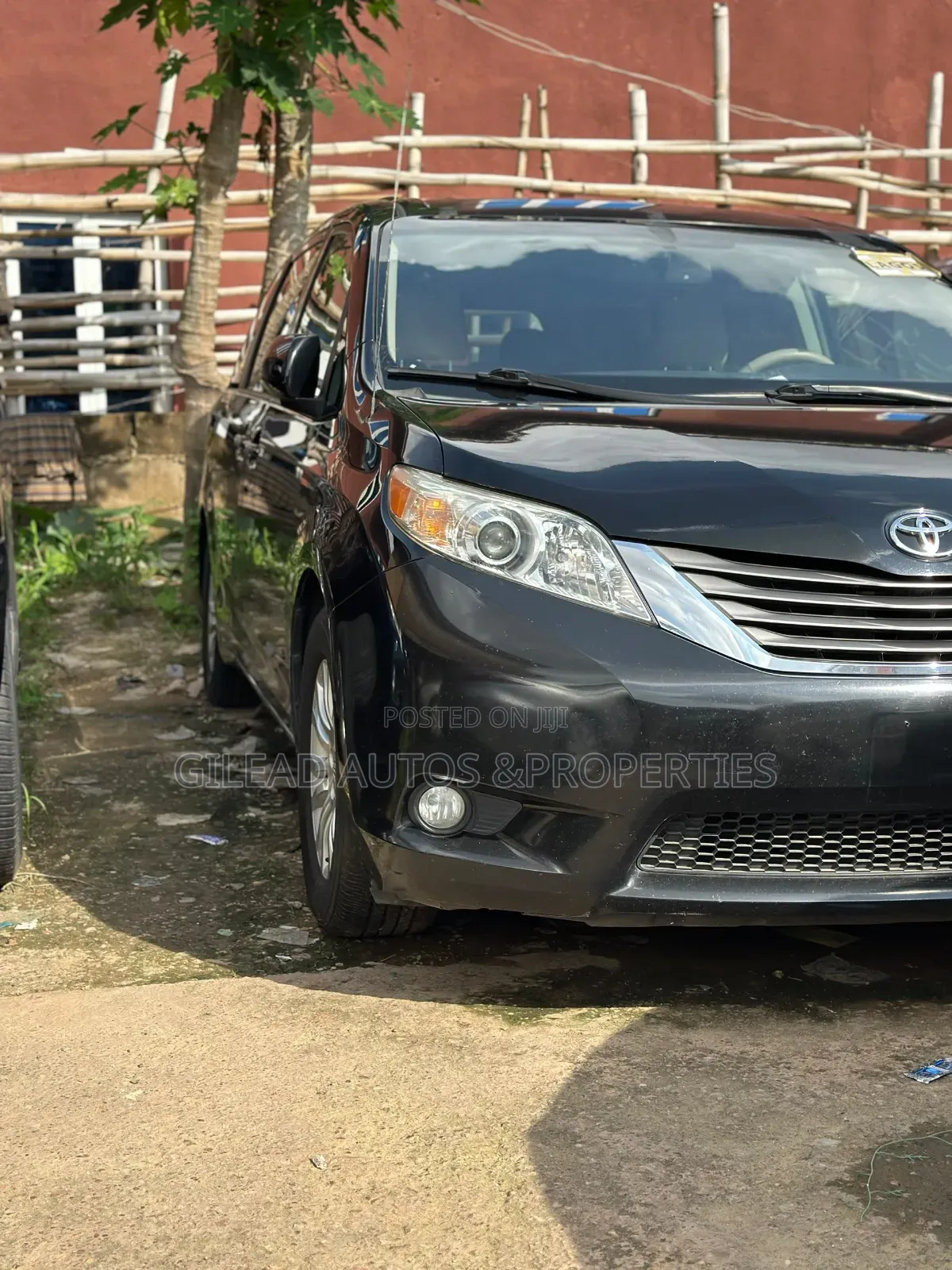 Toyota Sienna 2013