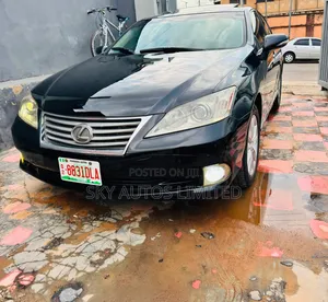 Lexus ES 350 2012 Black