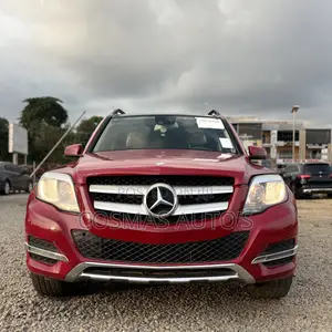 Mercedes-Benz GLK-Class Base GLK 350 4dr AWD 4MATIC (3.5L 6cyl 7A) 2015