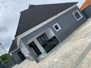 3bdrm Bungalow in Prime Estate Elebu, Akala Express for rent