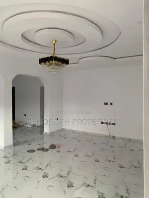 3bdrm Bungalow in Prime Estate Elebu, Akala Express for rent