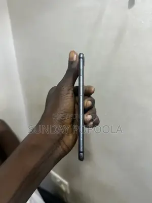 Apple iPhone 8 Plus 64 GB Black