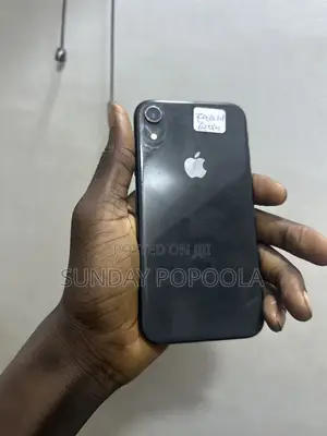 Apple iPhone XR 64 GB Black