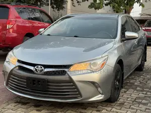 Toyota Camry 2016 Silver