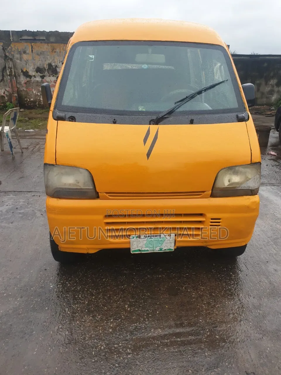 Suzuki APV Minibus 2010 Yellow