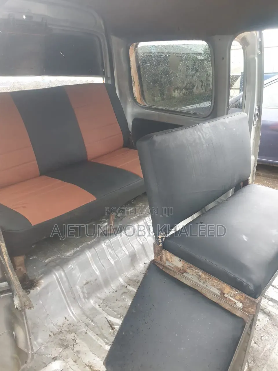 Suzuki APV Minibus 2010 Yellow