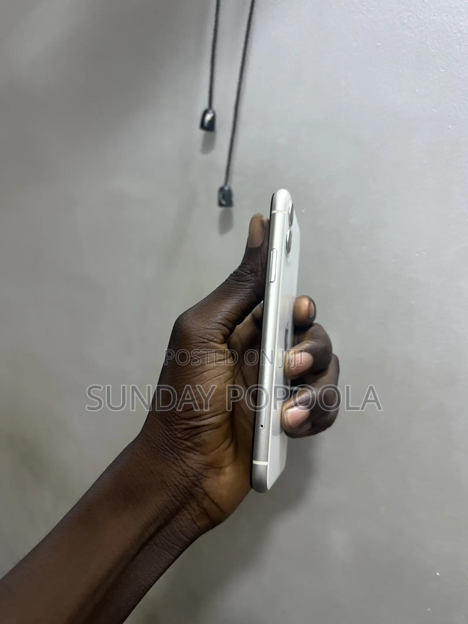 Apple iPhone 11 64 GB White