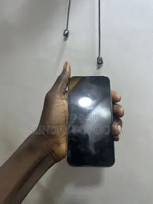 Apple iPhone 11 64 GB White