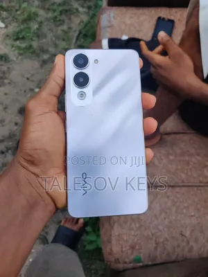 Vivo Y04 128 GB Silver