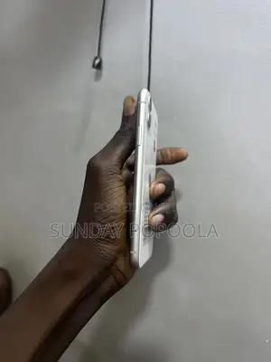 Apple iPhone 11 128 GB White