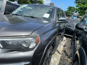 Toyota 4-Runner 2015 Gray