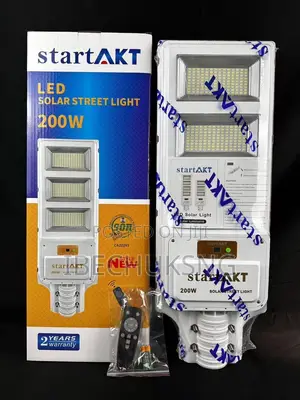 Start Akt All in One Solar Street Light 200 Watts W/Body