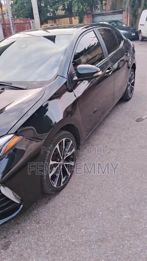 Toyota Corolla 2017 Black