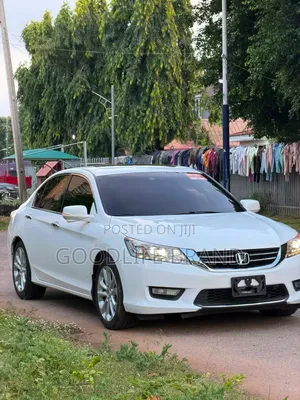 Honda Accord Sport 4dr Sedan (2.4L 4cyl 6M) 2015 Off white