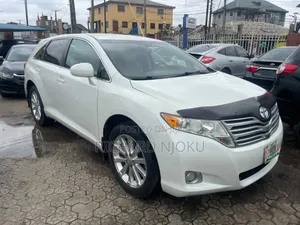 Toyota Venza 2011 White