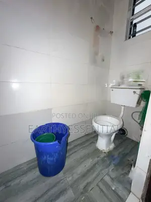 Unfurnished BQ