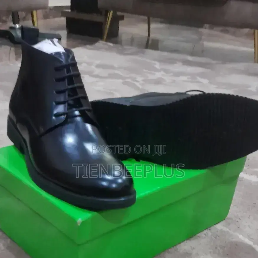 Mens' Shoes