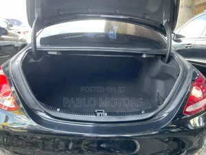 Mercedes-Benz C300 2017 Black