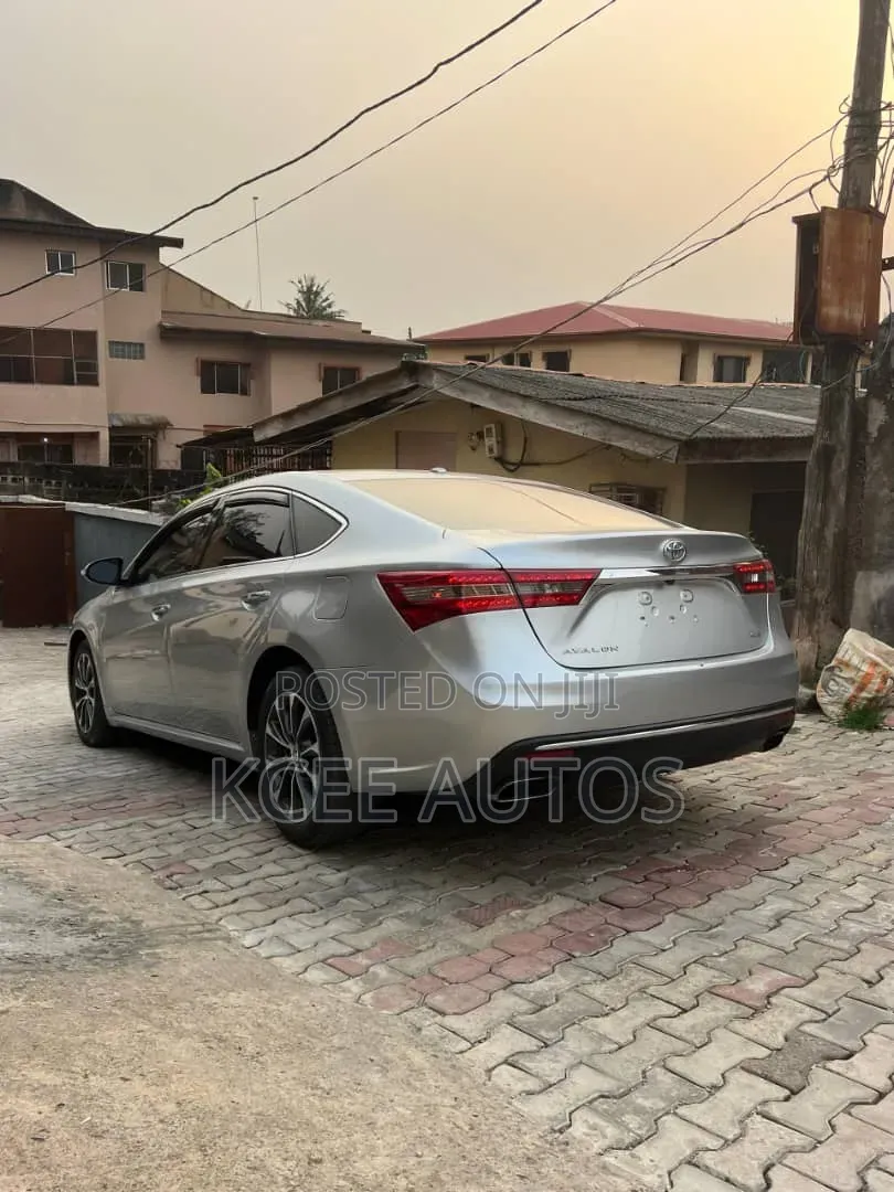 Toyota Avalon 2016 Silver