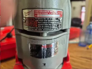 Milwaukee Electromagnetic Drill Press 4270-20