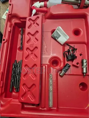 Milwaukee Electromagnetic Drill Press 4270-20