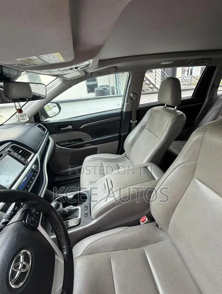Toyota Highlander 2018 Gray