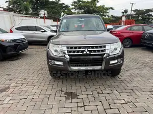 Mitsubishi Pajero 2016 Brown