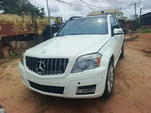 Mercedes-Benz GLK-Class 2010