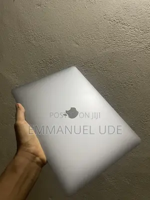 Laptop Apple MacBook Pro 2021 M1 8GB Apple M1 SSD 256GB