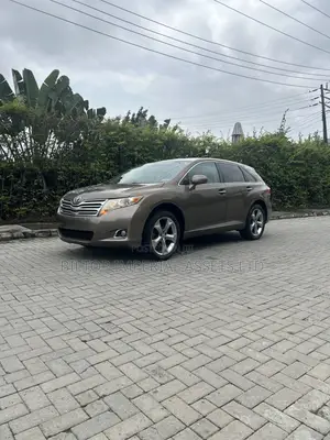 Toyota Venza AWD 2012 Brown