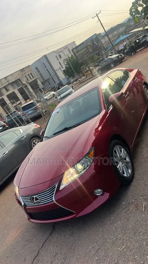 Lexus ES 2013 Red
