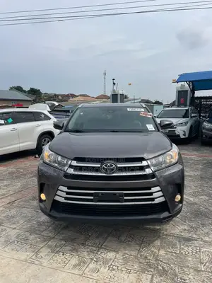 Toyota Highlander 2017 Brown