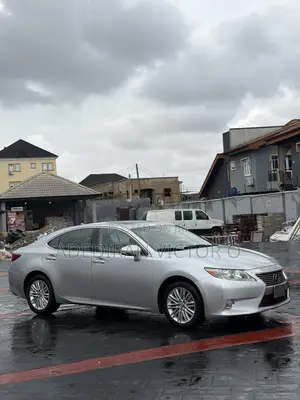 Lexus ES 350 FWD 2013 Silver