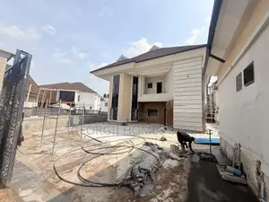 5bdrm Duplex in Asokoro for sale