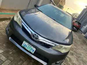 Toyota Camry LE 4dr Sedan (2.5L 4cyl 6A) 2013 Black